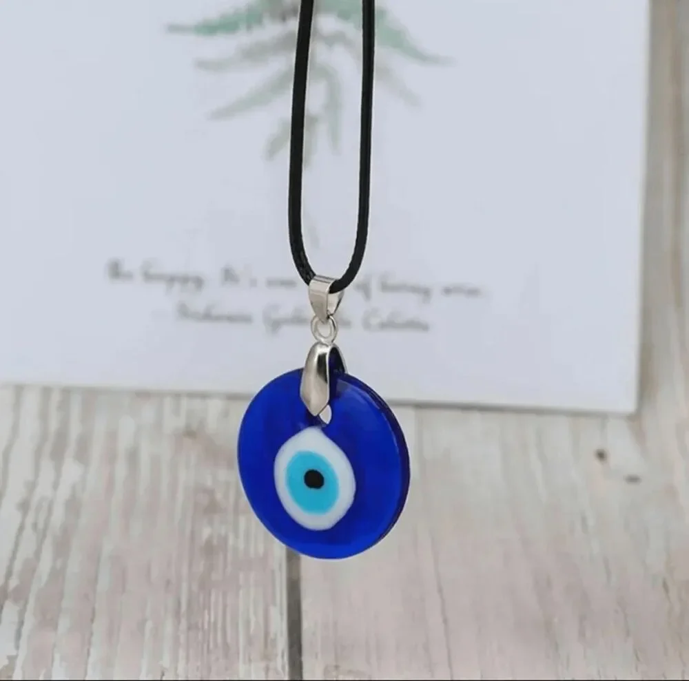 NWOT Evil Eye Necklace - 1.25